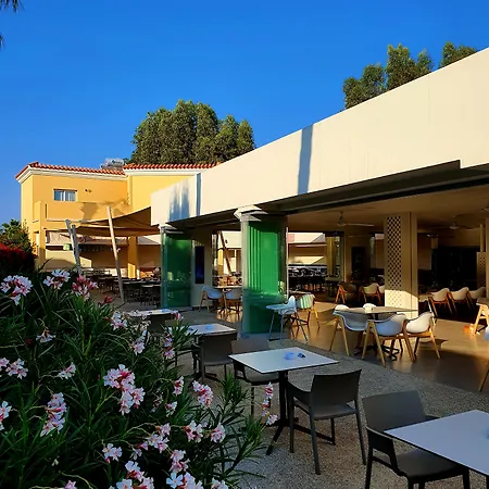 Resort Malama Village 4*