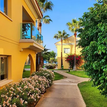 Resort Malama Village