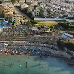 Malama Village 리조트 4*