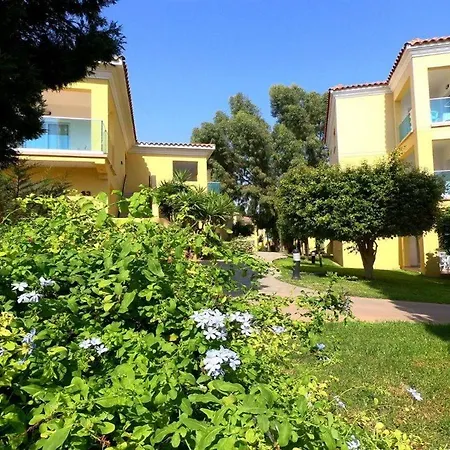 Resort Malama Village 4*