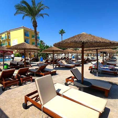 Malama Village リゾート