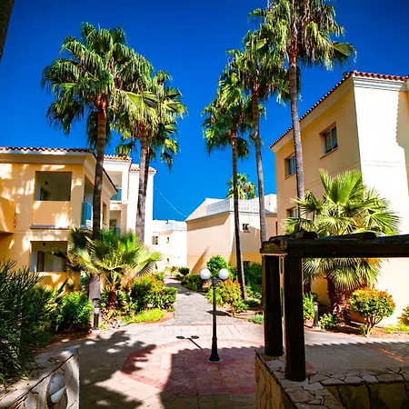 Malama Village منتجع بروتاراس