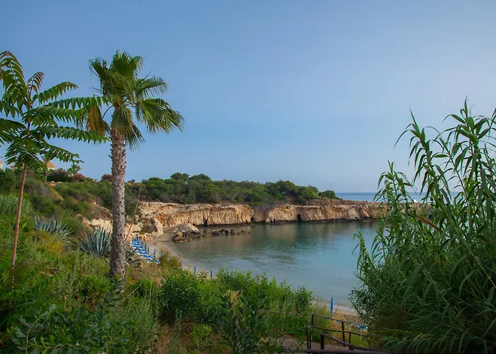 Malama Village Rezort