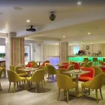 Malama Village 리조트 4*