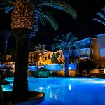 Malama Village 리조트 4*
