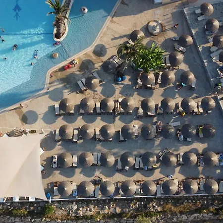 Malama Village Üdülőközpont 4*