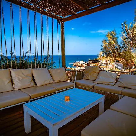 Malama Village 4* Protarász